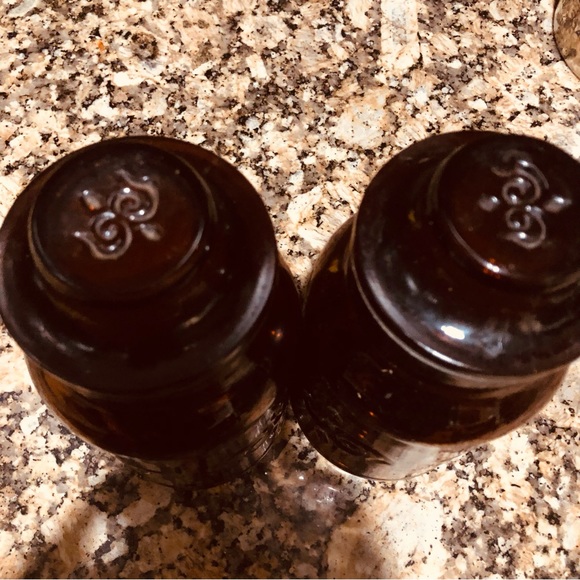 Vintage Style Fleur De Lis Design Amber Brown Glass Apothecary Jars (2) 9-1/4" - Picture 4 of 11